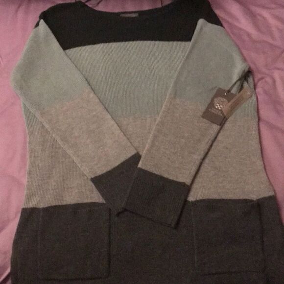 NWT Vince Camuto  green/grey front pocket sweater - Picture 2 of 2